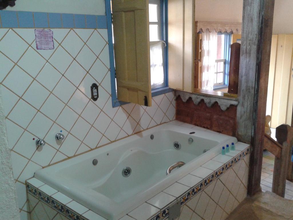 טיראדנטס Arraial Velho Pousada Tematica מראה חיצוני תמונה